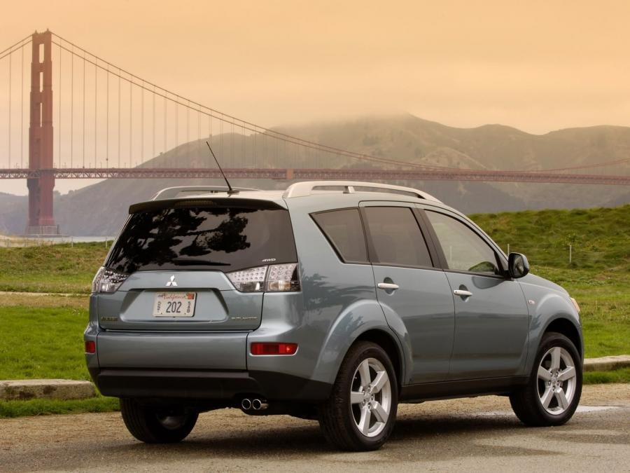  Mitsubishi Outlander Urban 2007 года  (фото 21 из 26)